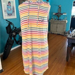 Excellent condition lounging coverup.. multicolor stripe design.